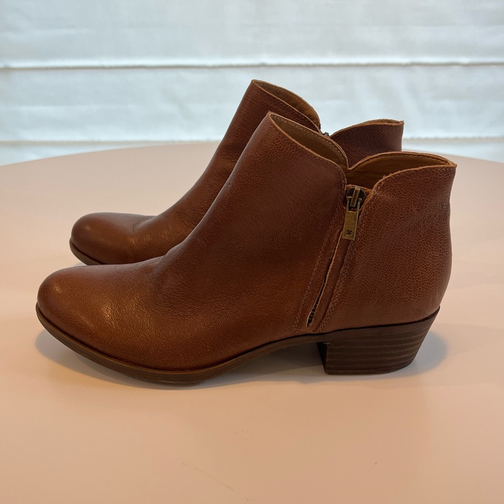 Lucky Brand Barough ankle booties. Size 9.5.